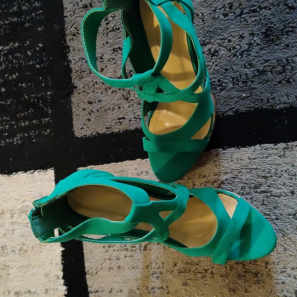 LILIANA,size 9 color Green